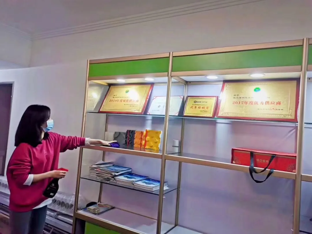 1587861608745603.jpg 2.jpg